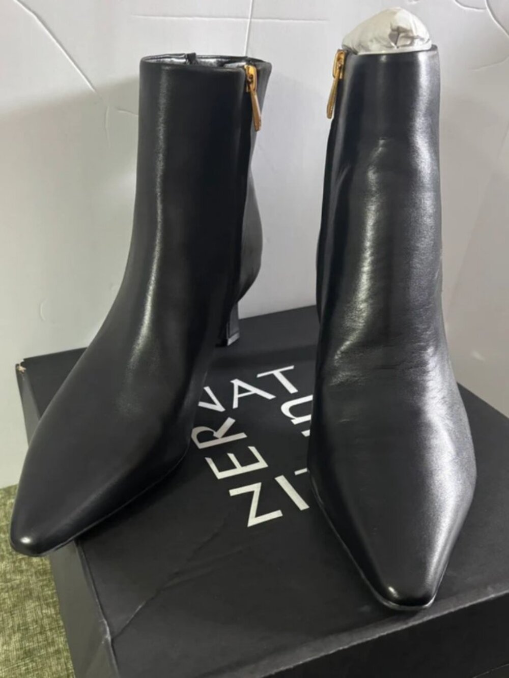 Naturalizer Black Leather Ankle Boots Womens 8.5M Pointed Toe Heeled Booties Zip